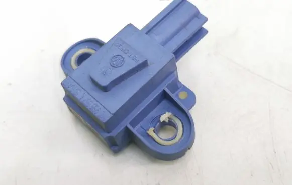 Volkswagen Jetta V Airbag deployment crash/impact sensor 1K0955557A