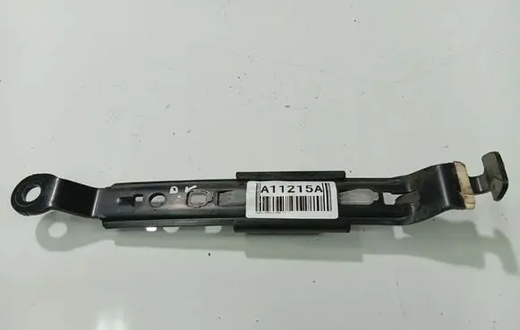 Toyota Corolla E120 E130 Seat belt adjustment rail C661603