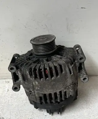 Audi A4 S4 B7 8E 8H Generator/alternator 06D903016 TG15C065 607002785