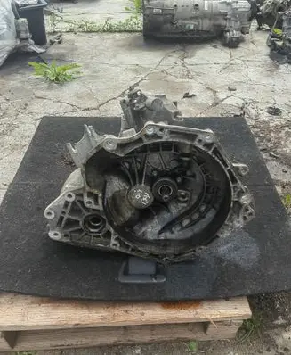 Opel Astra J Manual 5 speed gearbox 2UW429