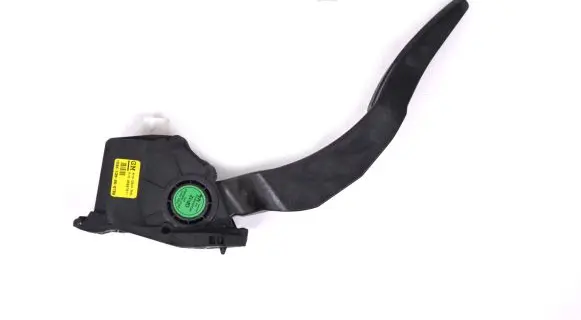 Opel Mokka Accelerator throttle pedal 95087911