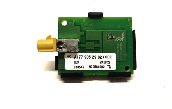 Mercedes-Benz EQS V297 Aerial antenna amplifier A1779052902