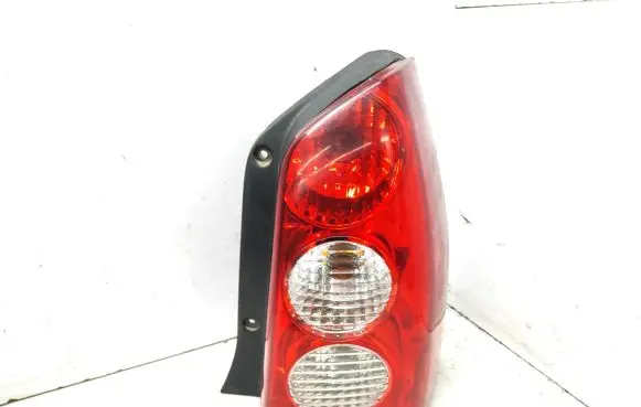 Mazda Tribute Rear/tail lights