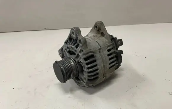 Volkswagen Sharan Generator/alternator 038903023