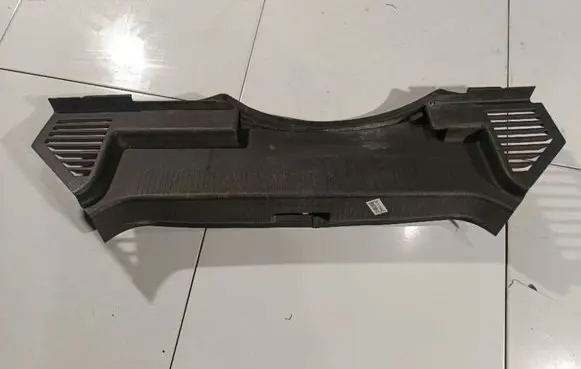 Opel Astra H Other trunk/boot trim element 332004790
