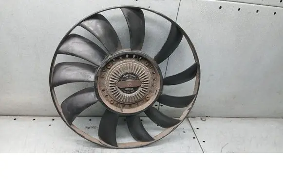 Volkswagen PASSAT B5.5 Viscous fan clutch 06B121347