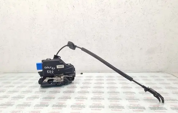 Volkswagen Golf Plus Front door lock 3D1837015AB