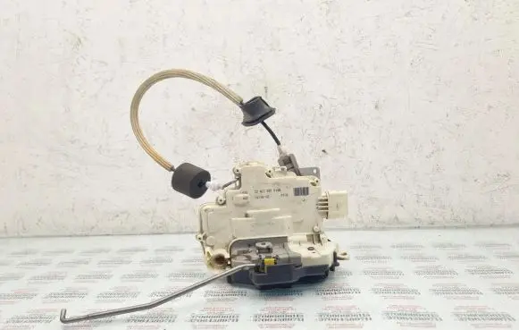 Audi A6 S6 C6 4F Front door lock 4F2837016B