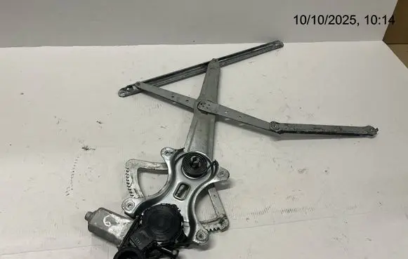 Toyota Avensis Verso Front door window regulator with motor 8571042080