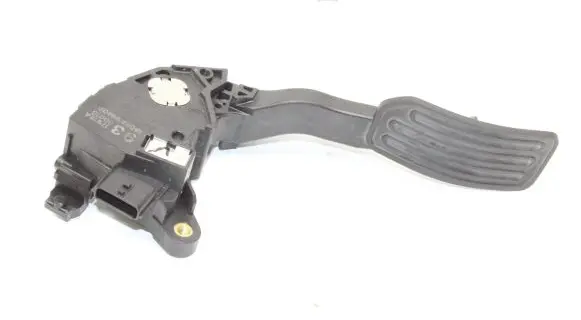Nissan Micra Accelerator throttle pedal 180021HM0B