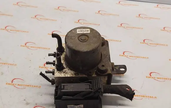 BMW 5 F10 F11 ABS Pump 136GAD1C1020408