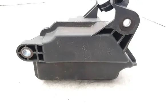 Peugeot 307 CC Vacuum air tank 9646411180 2075