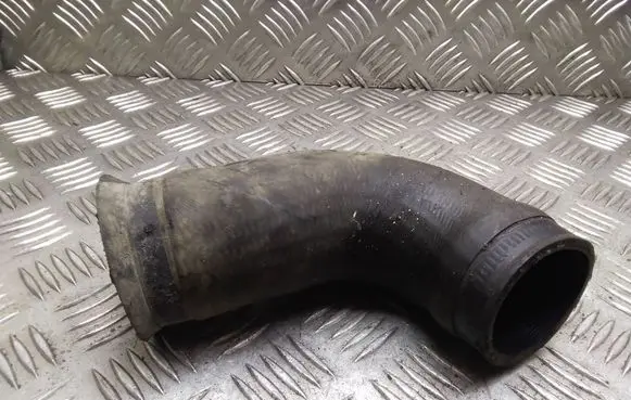 Intercooler hose/pipe
