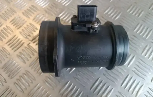 Audi A6 S6 C6 4F Mass air flow meter PBTGF40 059906461K