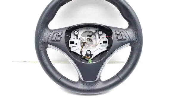 BMW 1 E81 E87 Steering wheel 6795574 305227985AE 9123288