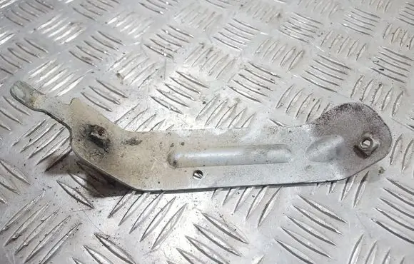 Jaguar XF X250 Fender mounting bracket R80BA