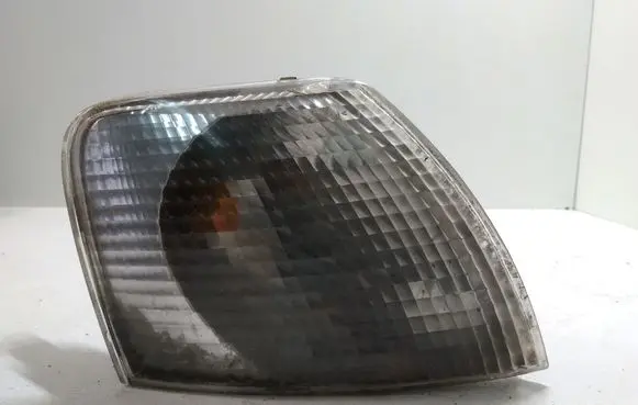 Volkswagen PASSAT B5 Front indicator light 3B0953050C