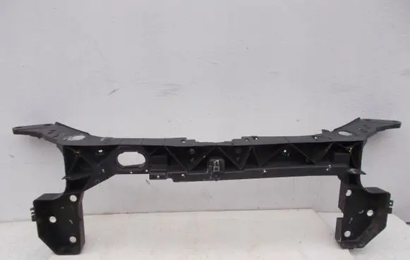 Renault Clio III Radiator support slam panel 8200290143