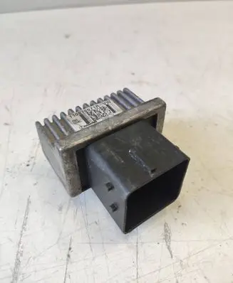 Renault Scenic III - Grand scenic III Glow plug pre-heat relay 110678071R 20500