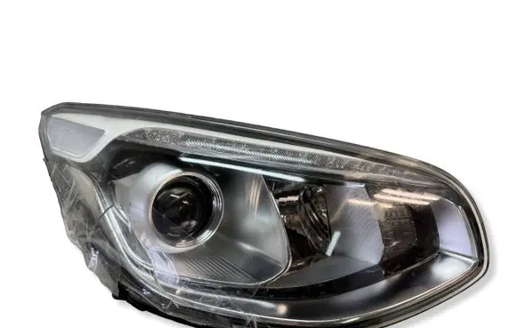 KIA Soul Headlight/headlamp 92102B2