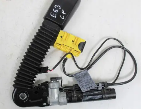BMW 6 E63 E64 Set of seat belts 7060457