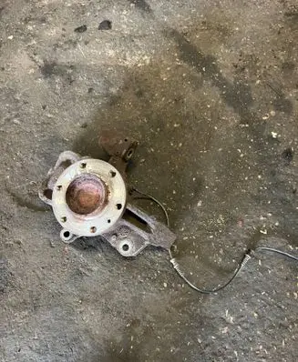 Mercedes-Benz Sprinter W906 Front wheel hub
