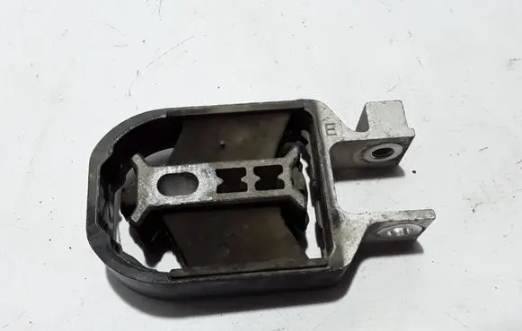 Volvo V40 Engine mounting bracket 31359652