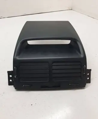 Suzuki Grand Vitara II Dash center air vent grill 7382165J0