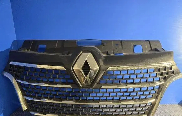 Renault Master III Front bumper upper radiator grill 628959833R