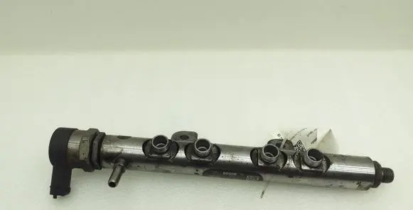 Land Rover Range Rover Sport L320 Fuel main line pipe 9X2Q9D280EA 0445216028