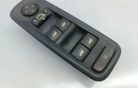 Citroen C8 Electric window control switch 14996390XT
