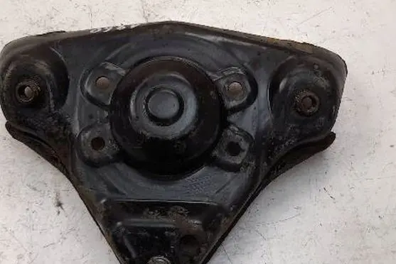 Volkswagen PASSAT B5 Front upper strut mount 8D0412391B