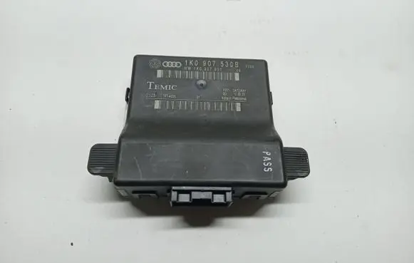 Volkswagen Golf V Door control unit/module 1K0907530B