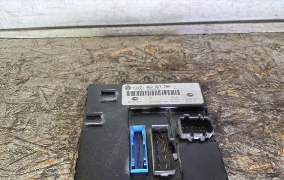 Audi A8 S8 D3 4E Comfort/convenience module 4E0907289 4E0910289A 5DK00843206