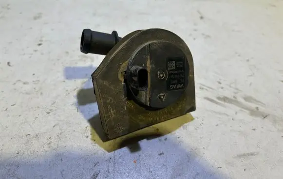 Seat Ibiza V (KJ) Electric auxiliary coolant/water pump 5Q0965567 134552 110719