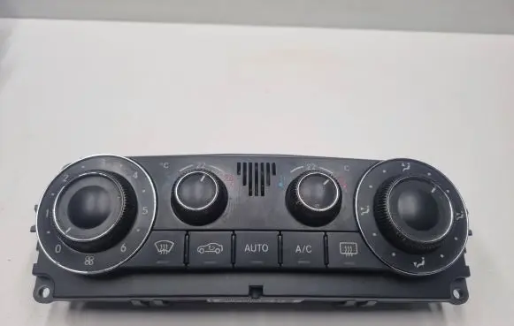 Mercedes-Benz C W203 Climate control unit 2038303485 A2038303485