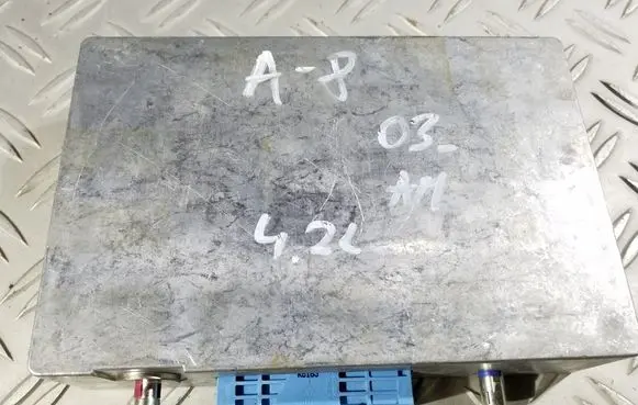 Audi A8 S8 D3 4E Phone control unit/module 4E0035616A TZD3AT0704 109182332A