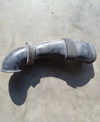 Audi Q7 4L Air intake duct part 7L6129752B