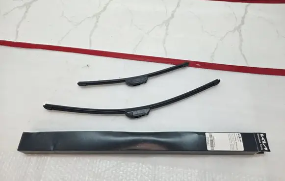 KIA Sportage Front wiper blade arm 20032006 L983FK2416L0