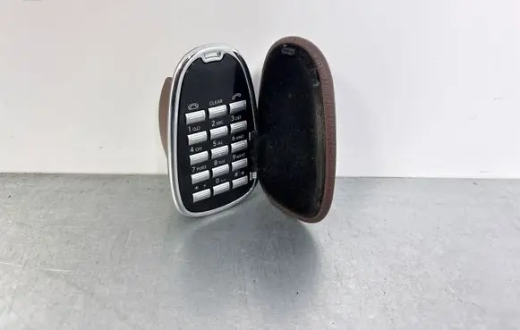 Mercedes-Benz S W221 Phone keyboard A2218230050
