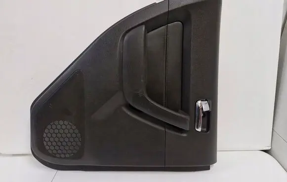 Hummer H3 Coupe rear side trim panel 