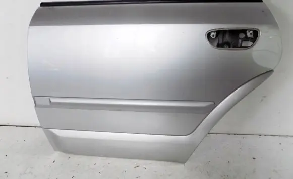 Subaru Outback Rear door