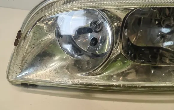 Volvo S40, V40 Headlight/headlamp