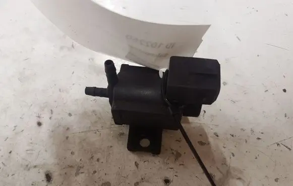 Volvo S60 Turbo solenoid valve 72224010 04T225 30611668
