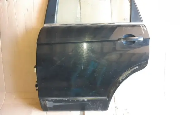 Chevrolet Captiva Rear door