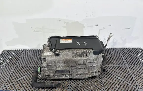 Toyota Prius (XW30) Voltage converter inverter G920047170