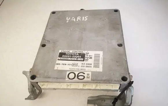 Toyota Yaris Engine control unit/module 8966152064