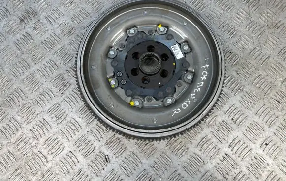 Cupra Formentor Dual mass flywheel 05E105266F