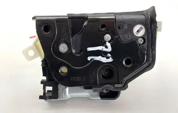 Audi A5 Front door lock 8X1837016C