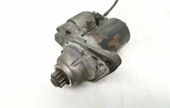 Volkswagen PASSAT B6 Starter motor 0AH911023A 0001120410